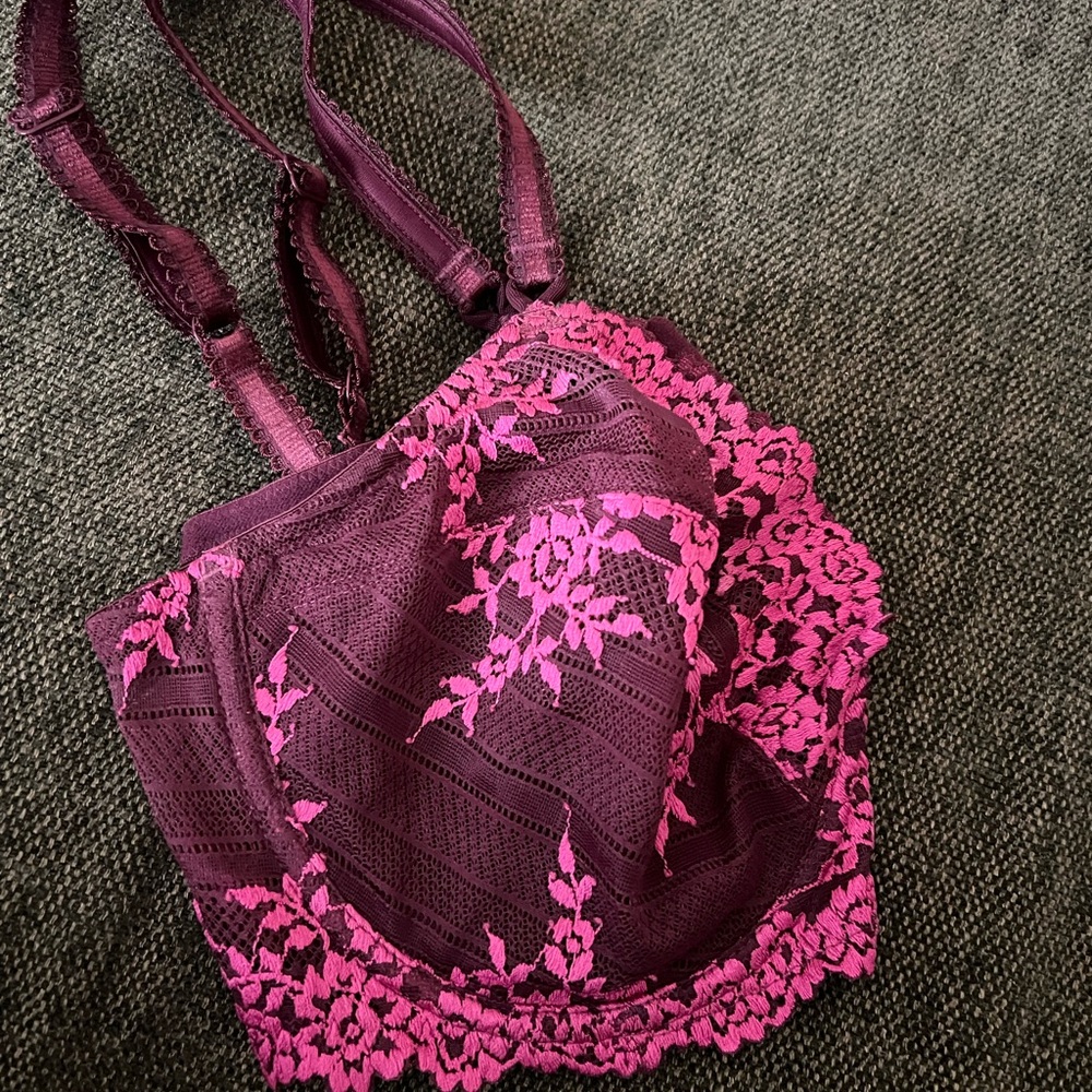 Wacoal Lace Trim Bra in Burgundy and Bright Pink - 36DD